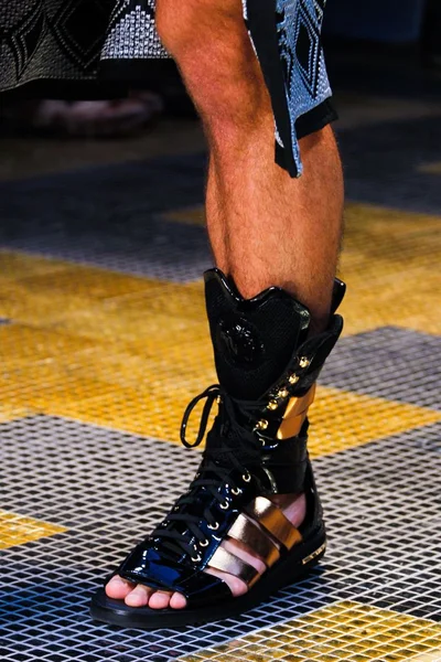 Look 6